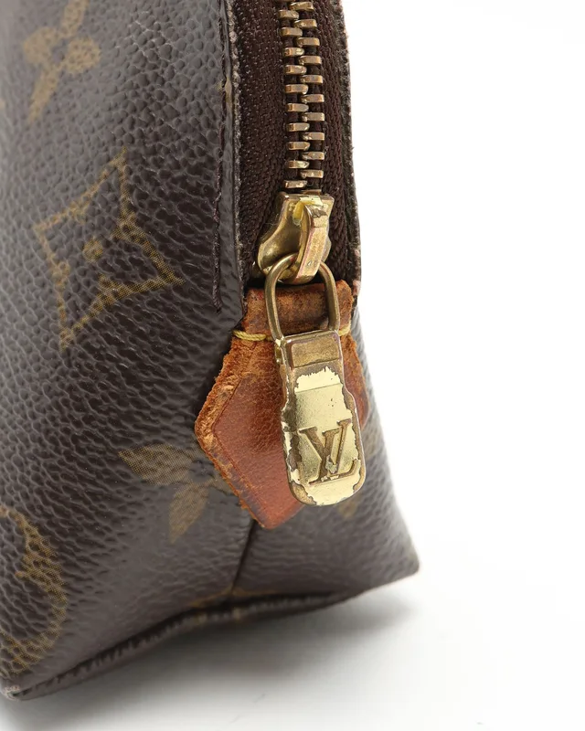 Louis Vuitton Monogram Cosmetic Pouch in Coated canvas from A Retro Tale, photo 3 of 4