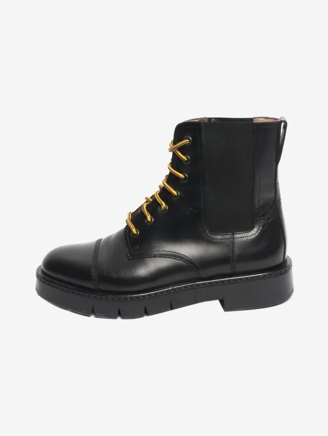 Ferragamo Black leather lace-up ankle boots - size EU 39.5 in Black Leather from Sign of the Times