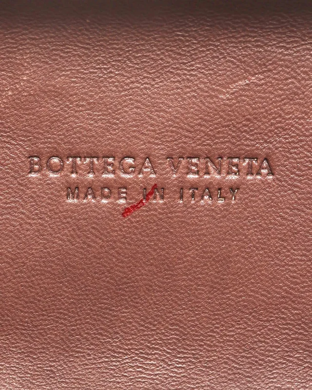 Bottega Veneta Intrecciato Knot Clutch Bag in Woven leather from A Retro Tale, photo 6 of 8