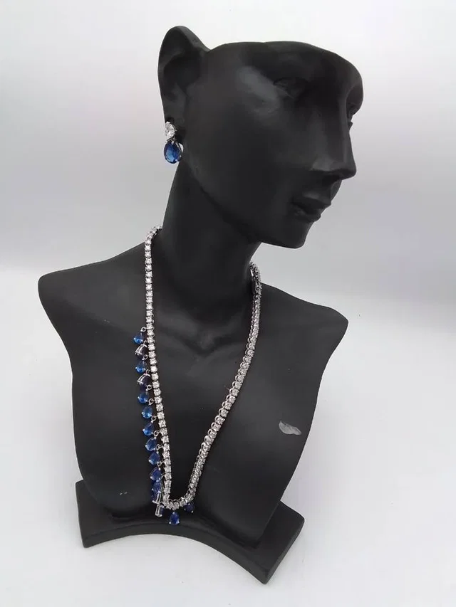 925 Swarovski Necklace And Earrings Set Silver/Blue in Silver from Oxfam Online Shop