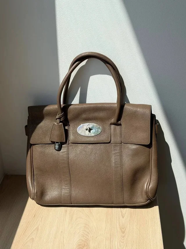 Mulberry England Bayswater Beige Leather Hand Bag in neutral|white Leather from Grailed