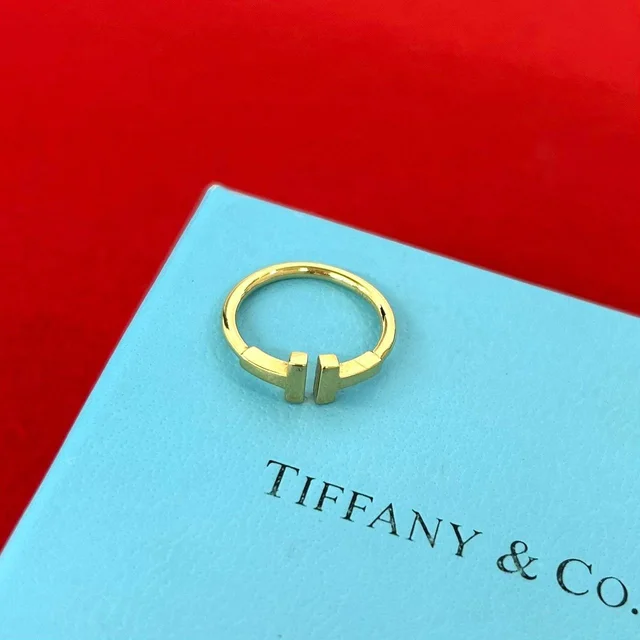 Tiffany & Co. T Wire Ring Yellow Gold in Yellow from The Reluxe