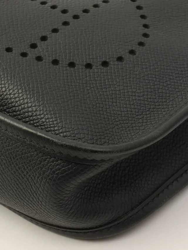 Hermès 2017 made Evelyn TPM Black from VINTAGE QOO TOKYO, photo 10 of 15
