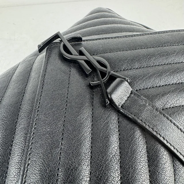 Saint Laurent College Medium Bag in Calfskin leather, Crinkled, Metal from Reowned, photo 12 of 12