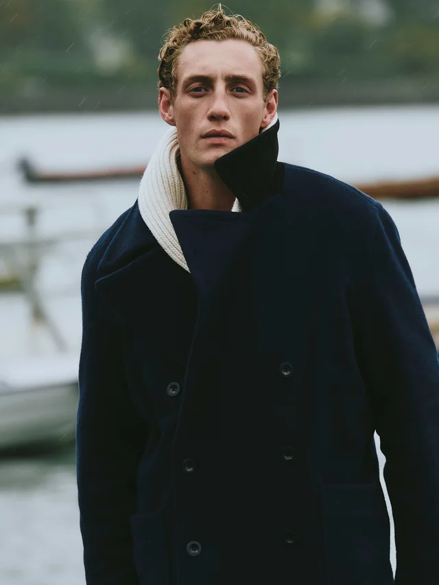 Banana Republic Italian Melton Peacoat in Dark Navy Blue, photo 7 of 8 from Banana Republic (Canada)