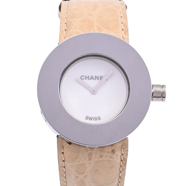 Chanel RALORAND H0580 Quartz White in White Leather from VINTAGE QOO TOKYO