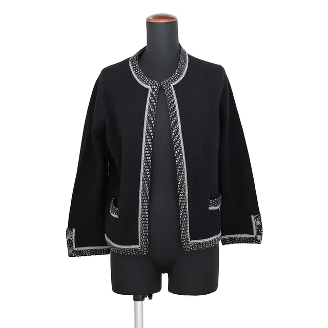 Chanel cardigan Size 40P26631V00016 Cashmere100% from GALLERY RARE