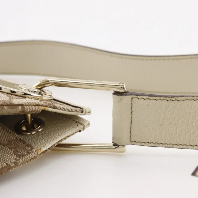 Gucci GG Canvas Shoulder Bag in Beige Canvas from LuxUness, photo 10 of 18
