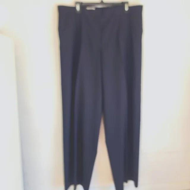 Jil Sander Straig Leg Trousers, Size 44, Black in black from Poshmark