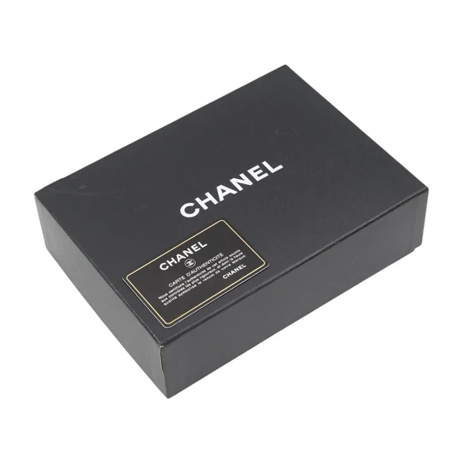Chanel Matelasse Pouch PinkA48985 Lambskin in Lambskin from GALLERY RARE, photo 15 of 15