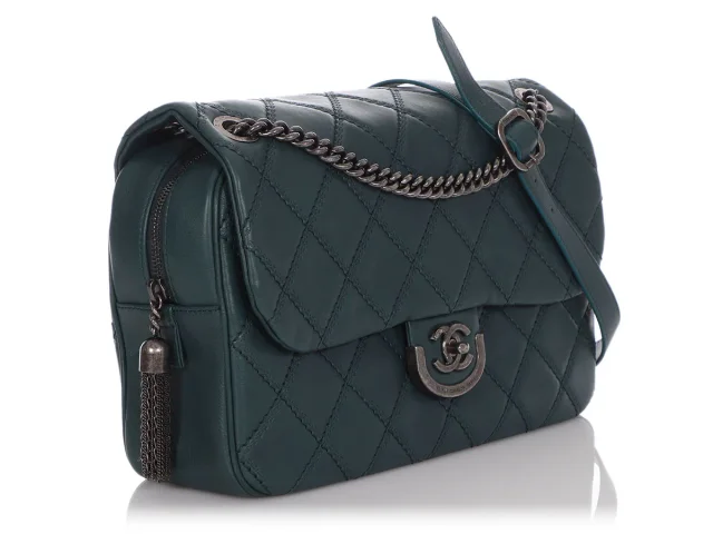 Chanel Vert Pétrole Quilted Calfskin Flap in Green Calfskin from Ann's Fabulous Finds, photo 6 of 10