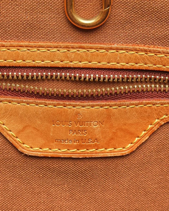 Louis Vuitton Monogram Batignolles Horizontal Tote Bag in Coated canvas from A Retro Tale, photo 12 of 16