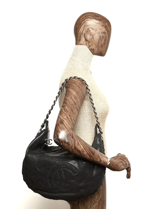 Chanel Large Modern Chain Hobo Bag in Leather from A Retro Tale, photo 9 of 9