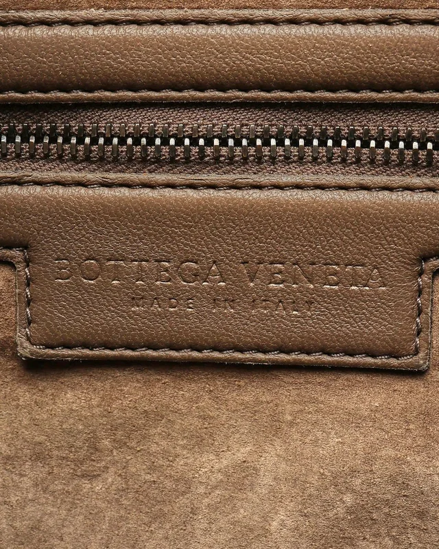Bottega Veneta Veneta Intrecciato Small Hobo Bag in Woven leather from A Retro Tale, photo 7 of 9