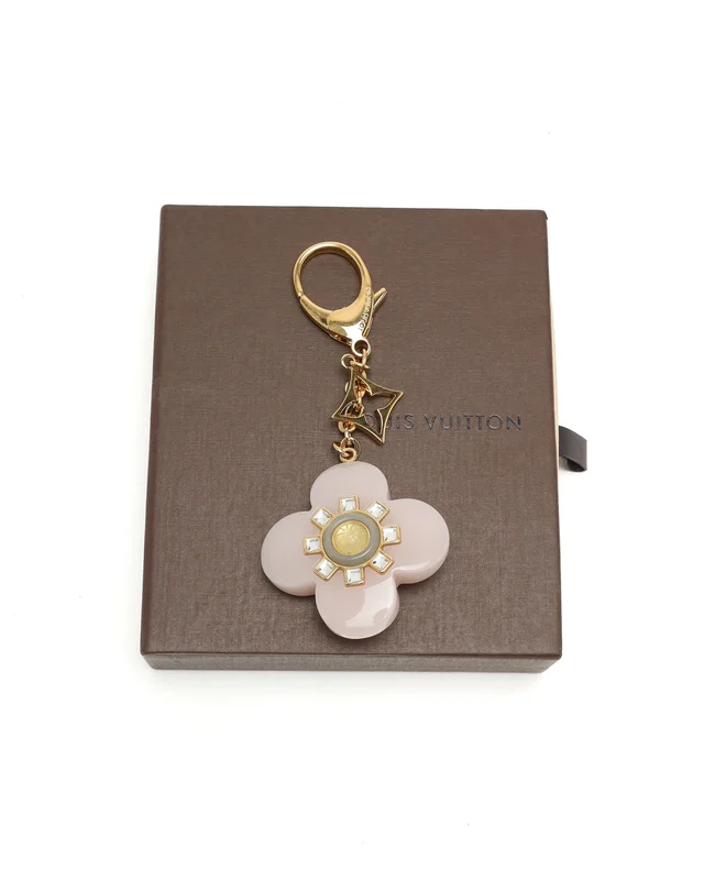Louis Vuitton Fleur d'Etoile Bag Charm in Resin from A Retro Tale, photo 2 of 4