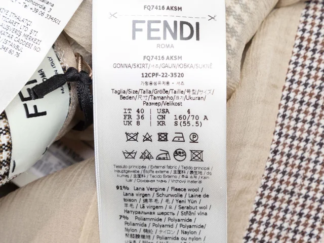 & Black Fendi Virgin Wool & Silk Check Mini Skirt Size IT 40 in Beige Silk from Designer Revival, photo 6 of 7