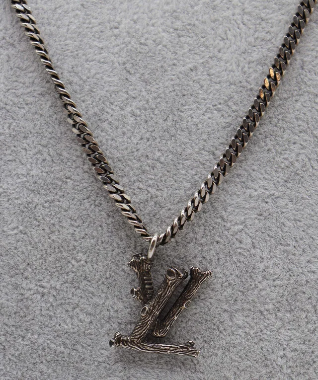 Wood Necklace Metal Silver MP2818 LV Auth 97978 in Silver from Luxury Promise