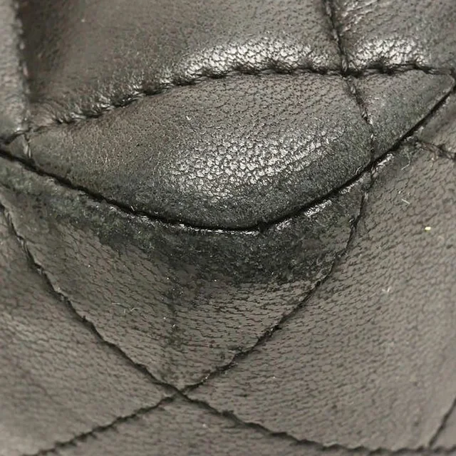 Chanel Classic Medium Double Flap Bag in Leather from A Retro Tale, photo 6 of 10