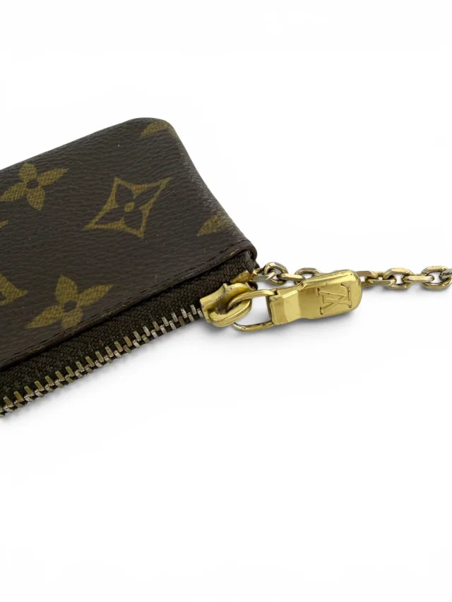 Louis Vuitton Monogram Key Pouch in Coated canvas from Season 2 Consign, photo 5 of 6