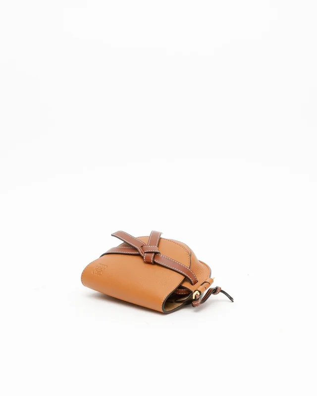 Loewe Mini Gate Crossbody Bag in Leather from A Retro Tale, photo 5 of 8