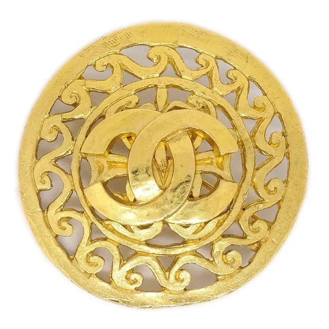 Chanel 1995 Fretwork Paisley Brooch Pin Gold 95A in Gold from AMORE Vintage Tokyo