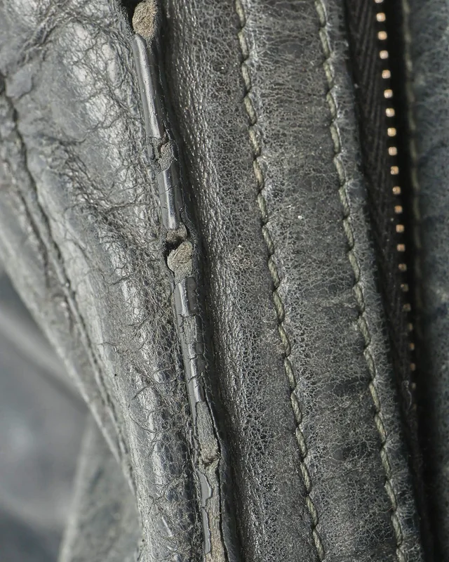 Balenciaga Motocross Giant City Bag in Leather from A Retro Tale, photo 8 of 12