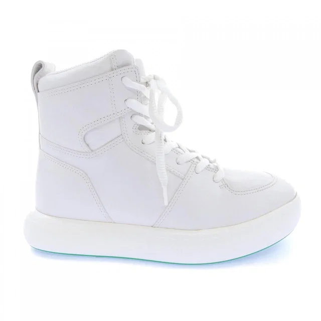 Bottega Veneta Leather Sneakers in Leather from LuxUness