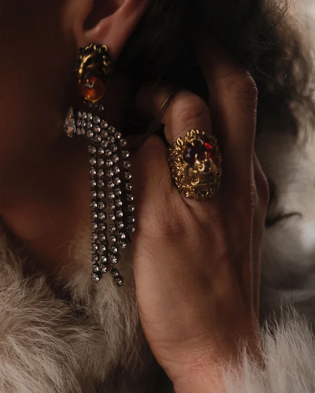 Gucci Lion Head Rhinestone Clip-on Earrings from A Retro Tale, photo 2 of 4