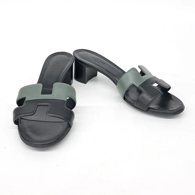 Hermès Oasis slippers from GUGUS