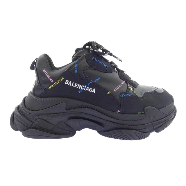 Balenciaga Sneakers from LuxUness
