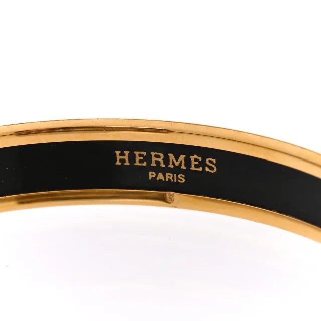 Hermès Enamel Printed Rope Narrow Bracelet 65 Green in Green from FASHIONPHILE, photo 4 of 5