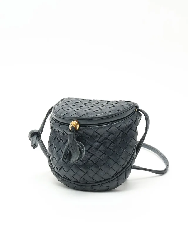 Bottega Veneta 1980s Mini Intrecciato Bag in Woven leather from A Retro Tale, photo 2 of 7