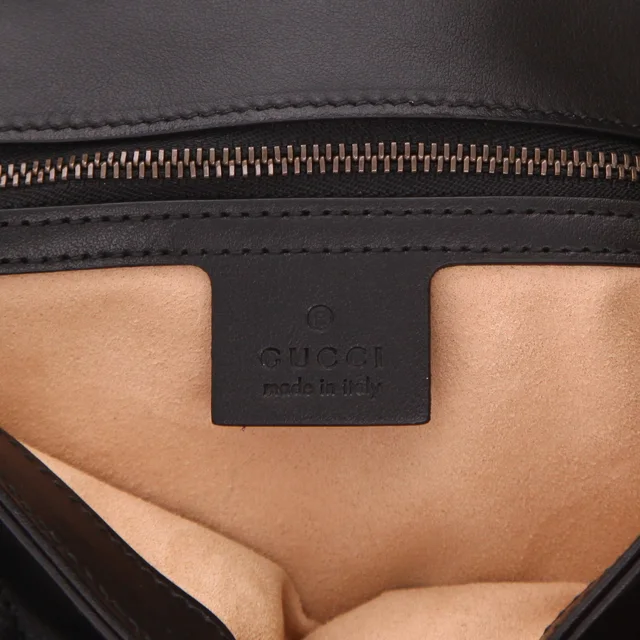 Gucci GG Marmont shoulder bag in black quilted leather in Black Leather from Collector Square, photo 4 of 5