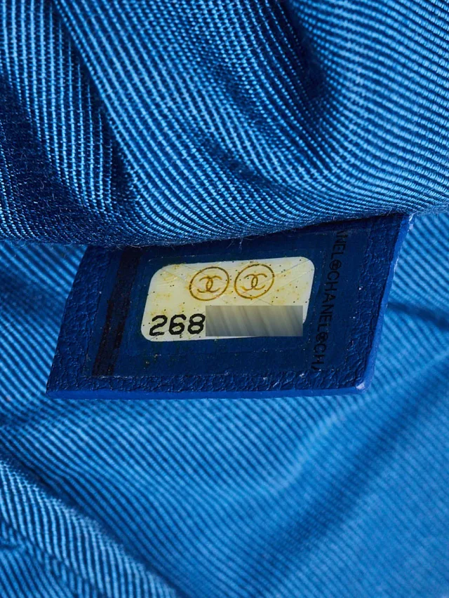 Chanel Blue/White Canvas La Pausa Medium O-Zip Case in White Canvas from Yoogis, photo 8 of 8
