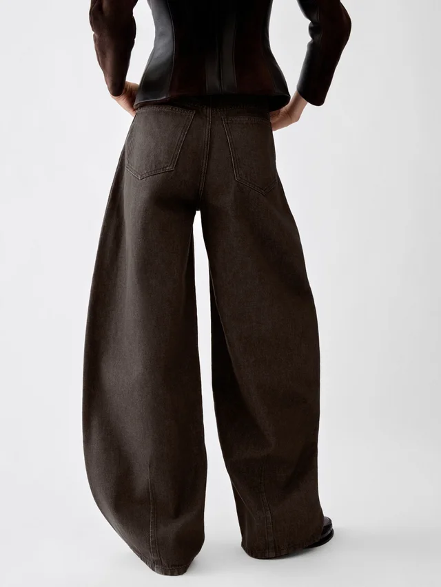 Jacquemus Ovalo High-Rise Barrel-Leg Jeans, photo 4 of 5 from SENSER