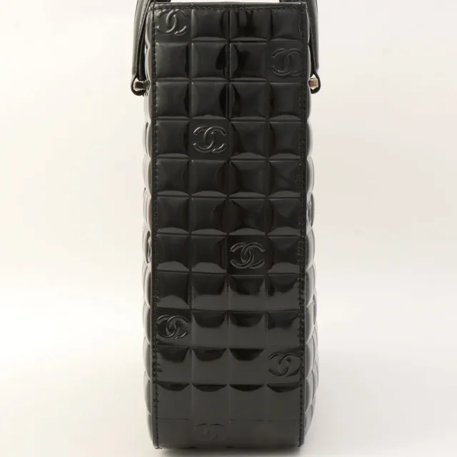 Chanel Circa 2001 Patent Chocolate Bar Handbag Black in Black Patent leather from VINTAGE QOO TOKYO, photo 4 of 11