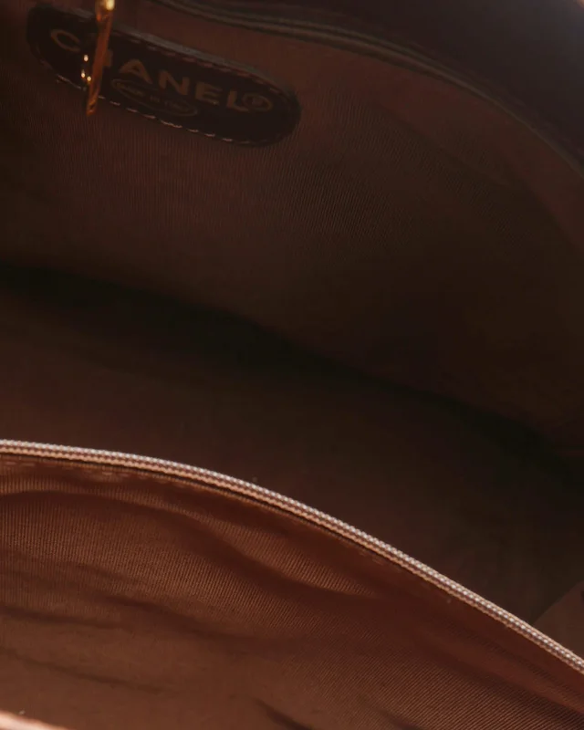 Chanel Linen Canvas Tote Bag in Canvas from A Retro Tale, photo 12 of 13