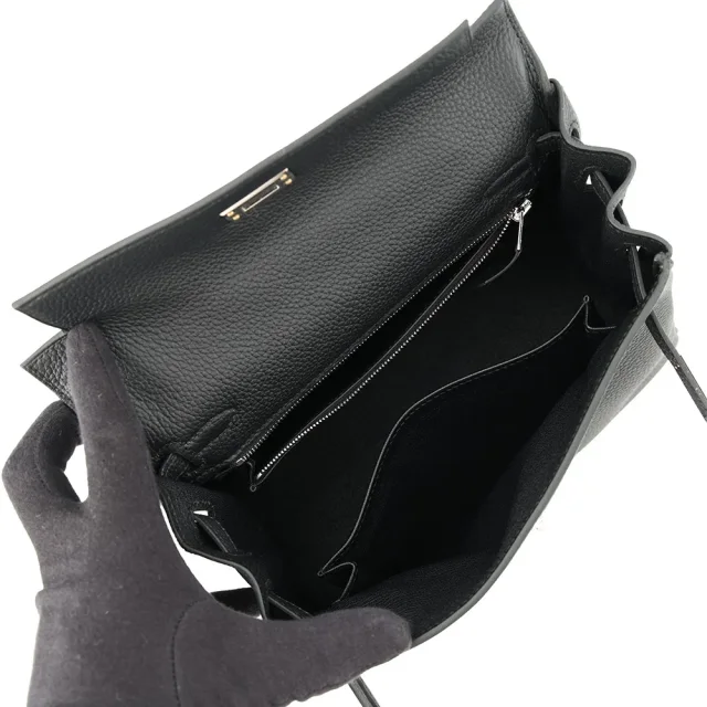 Hermès Kelly Retourne Black Togo Leather Size 25 in Black Togo leather from GALLERY RARE, photo 5 of 11