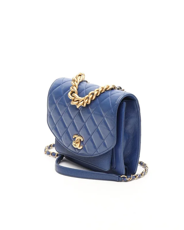 Chanel Chain Handle Flap Bag in Caviar leather from A Retro Tale, photo 2 of 11