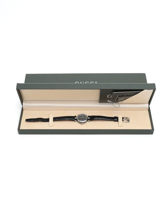 Gucci 2040L 21mm 1998 Full Set Watch in Leather from A Retro Tale, photo 2 of 2
