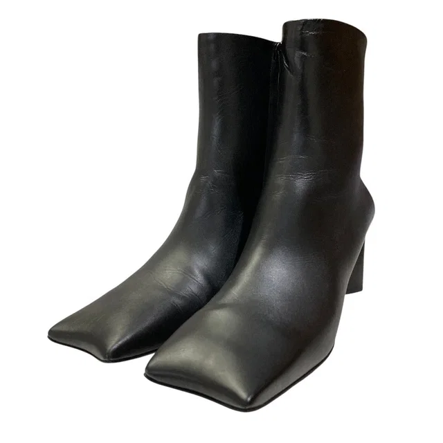 Balenciaga Moon Bootie Ankle Boots in Leather from LuxUness