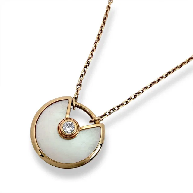 Cartier Amulet de Necklace from The Reluxe