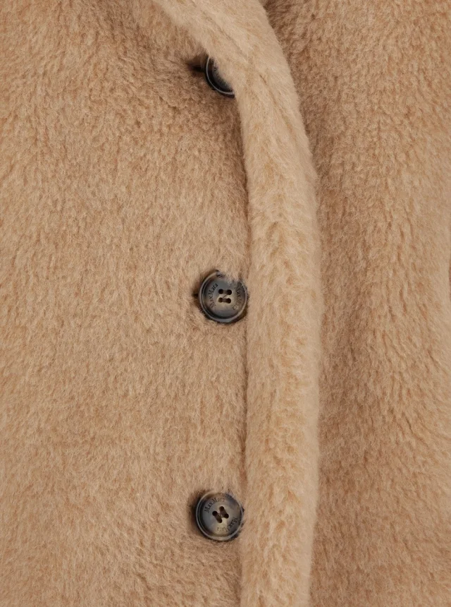 Max mara Beige Cloak 'Corvino' with Notched Revers and Short Sleeves in Faux Fur for Women in Beige 63% Alpaca 26% Cashmere 11% Silk, photo 5 of 6 from Gaudenzi Boutique