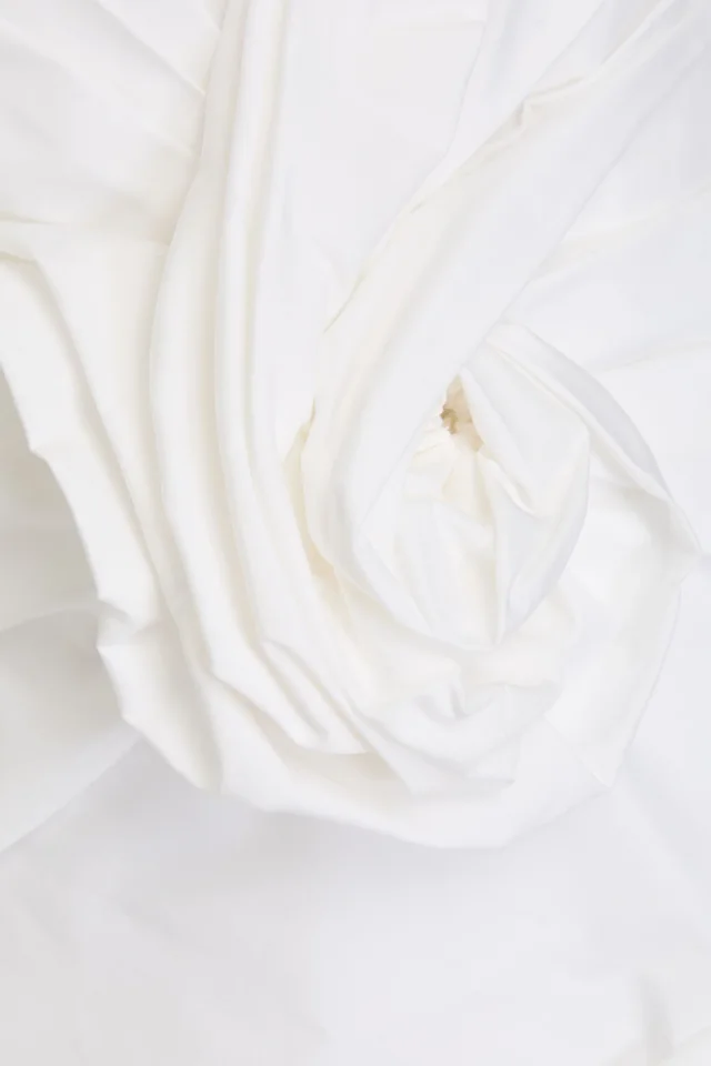 Carolina Herrera Floral-Appliquéd Cotton-Blend Poplin Halterneck Midi Dress in White, photo 4 of 4 from THE OUTNET