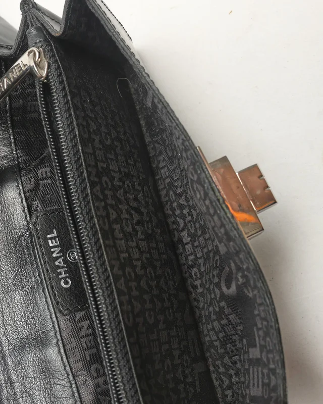 Chanel Reissue 2.55 Chain Belt Bag in Leather from A Retro Tale, photo 5 of 9