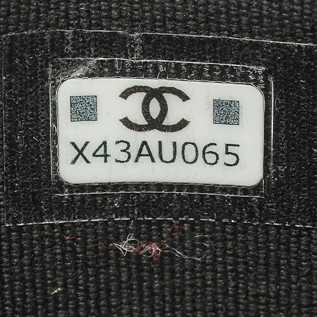 Chanel CC Quilted Star Crossbody Bag in Caviar leather from A Retro Tale, photo 11 of 12