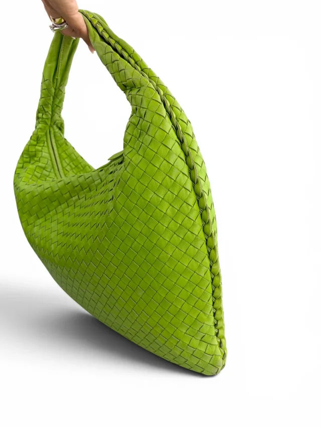 Bottega Veneta Vintage Intrecciato Large Hobo in Green Woven leather from Season 2 Consign, photo 2 of 9