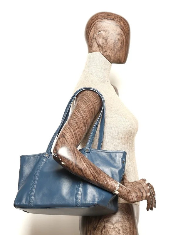 Bottega Veneta Intrecciato Tote Bag in Woven leather from A Retro Tale, photo 7 of 7