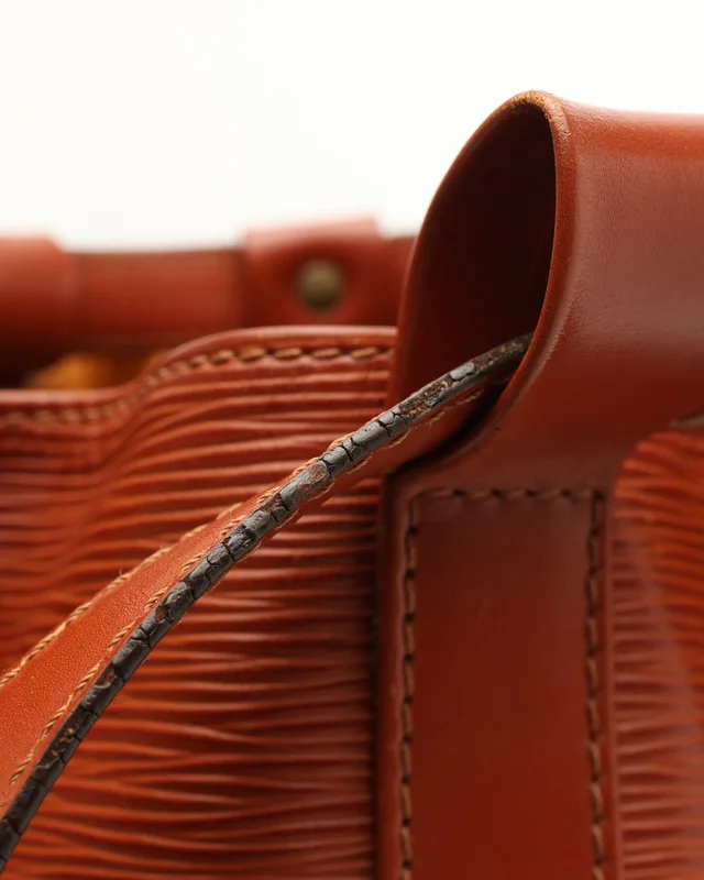 Louis Vuitton Randonnée Epi GM Bag in Leather from A Retro Tale, photo 7 of 9