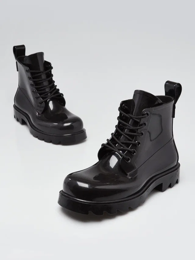 Bottega Veneta Black Rubber Stride Lace Up Boots Size 9.5/40 in Black from Yoogis